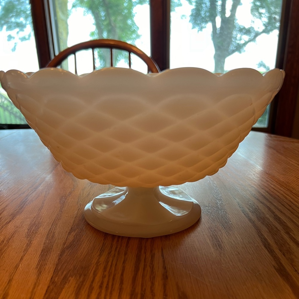 Vintage Anchor Hocking Footed Milk Glass Fruit Bowl/Centerpiece